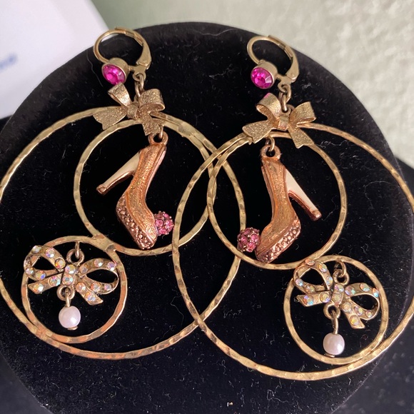 Betsey Johnson hoops - Picture 1 of 2